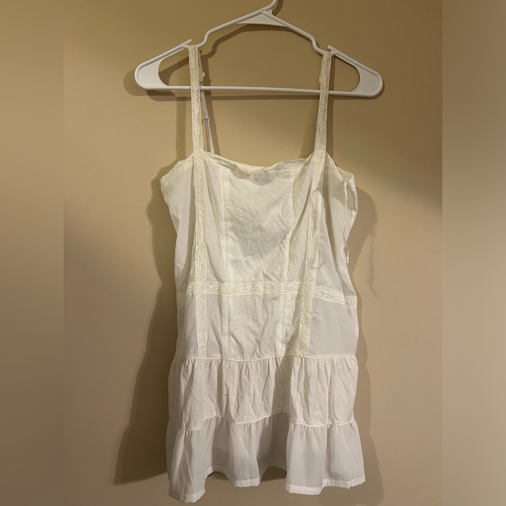 Medium White Lace Aeropostale Tank
